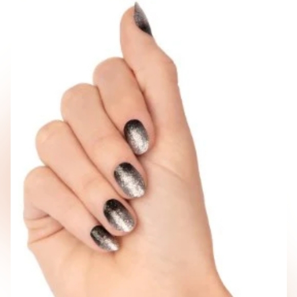 Color Street Real Nail Polish Strips Underground Magic - Picture 3 of 3